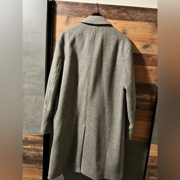 Practically new Zara overcoat - Picture 6 of 6